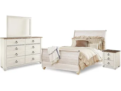 Willowton Queen Sleigh Bed with Mirrored Dresser and Nightstand