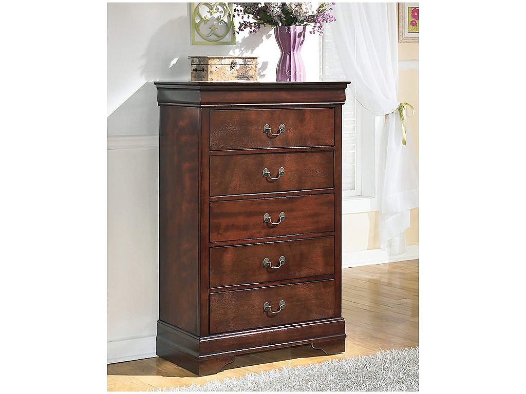 Alisdair Queen Sleigh Bed, Chest and 2 Nightstands - image 7