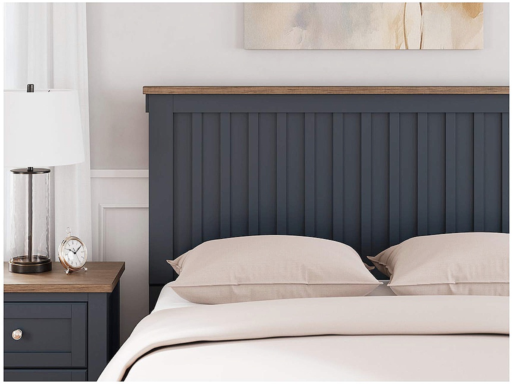 Landocken Queen Panel Headboard, Dresser and Mirror - image 12