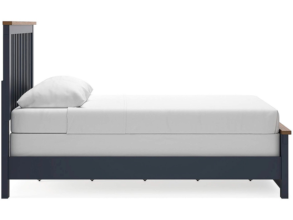 Landocken Queen Panel Bed - image 7