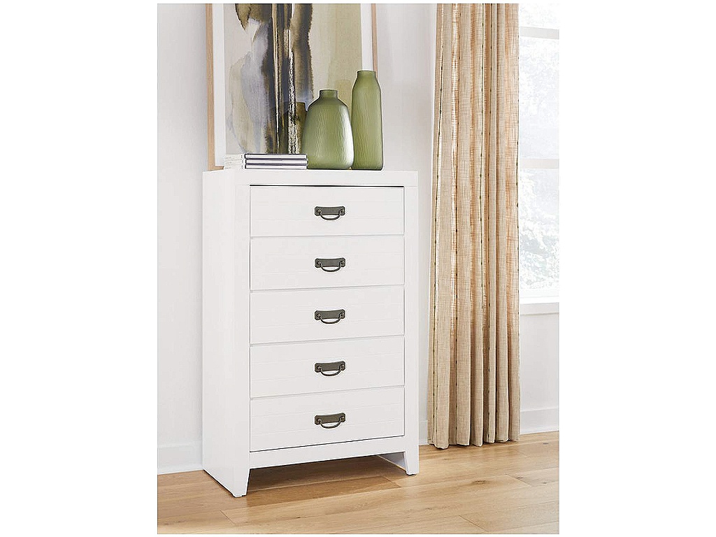 Binterglen Chest of Drawers - image 1