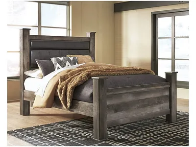Wynnlow Queen Upholstered Poster Bed