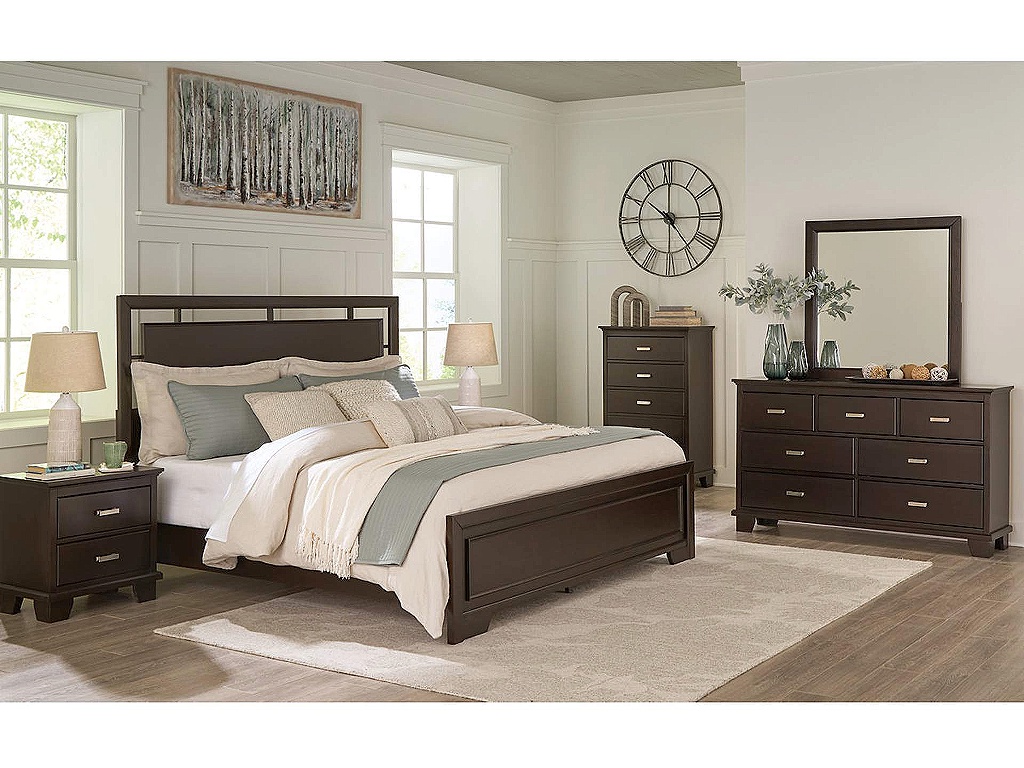 Covetown Queen Panel Bed, Dresser, Mirror and Nightstand - image 20
