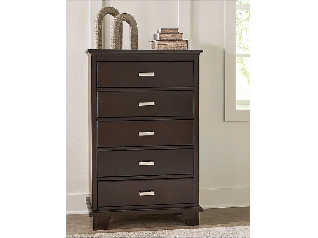 Covetown Full Panel Bed, Dresser, Mirror, Chest and Nightstand - image 31