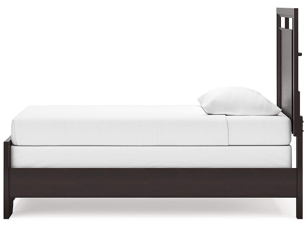 Covetown Twin Panel Bed, Dresser and Mirror - image 11