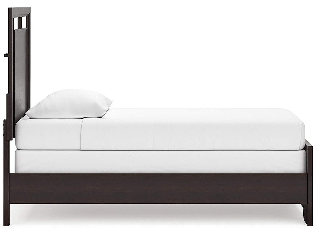 Covetown Twin Panel Bed, Dresser and Mirror - image 13