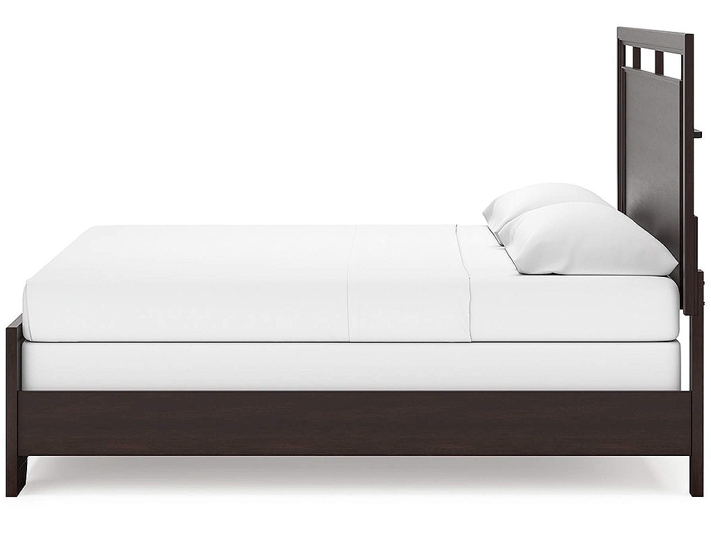 Covetown King Panel Bed, Dresser and Mirror - image 14