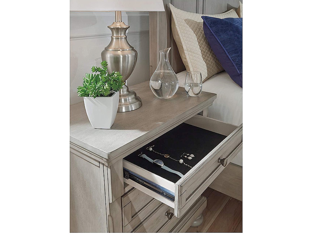 Lettner Nightstand - image 2
