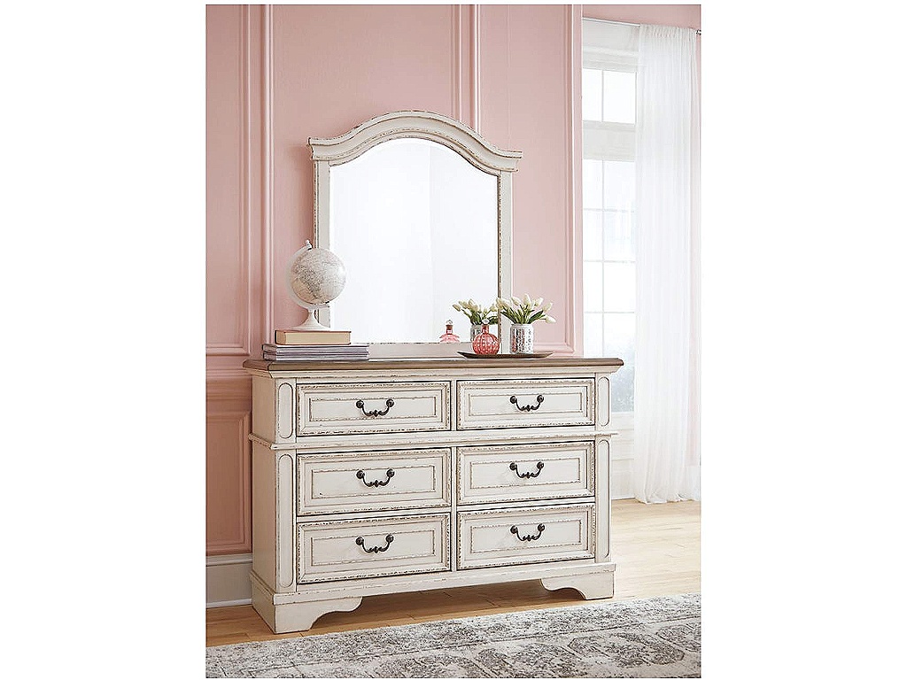 Realyn Full Panel Bed, Dresser, Mirror and Nightstand - image 11