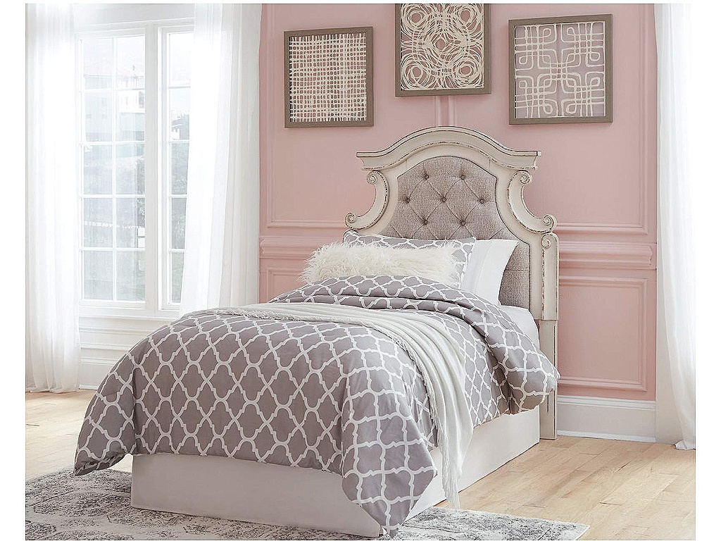 Realyn Twin Upholstered Panel Headboard - image 2