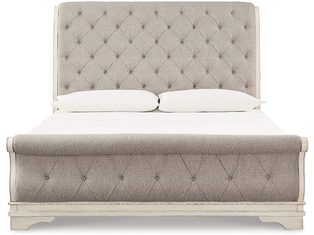 Realyn Queen Upholstered Sleigh Bed and Chest - image 3