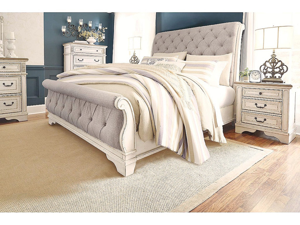 Realyn California King Sleigh Bed - image 9