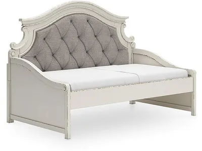 Realyn Twin Day Bed