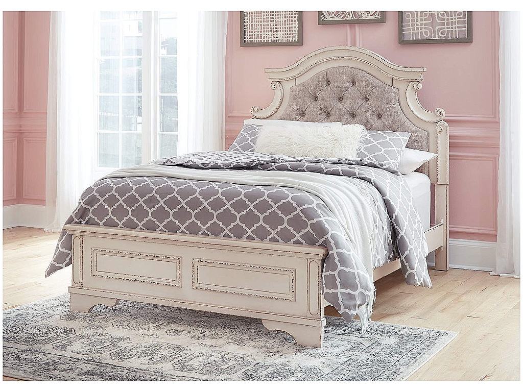Realyn Full Panel Bed - image 1