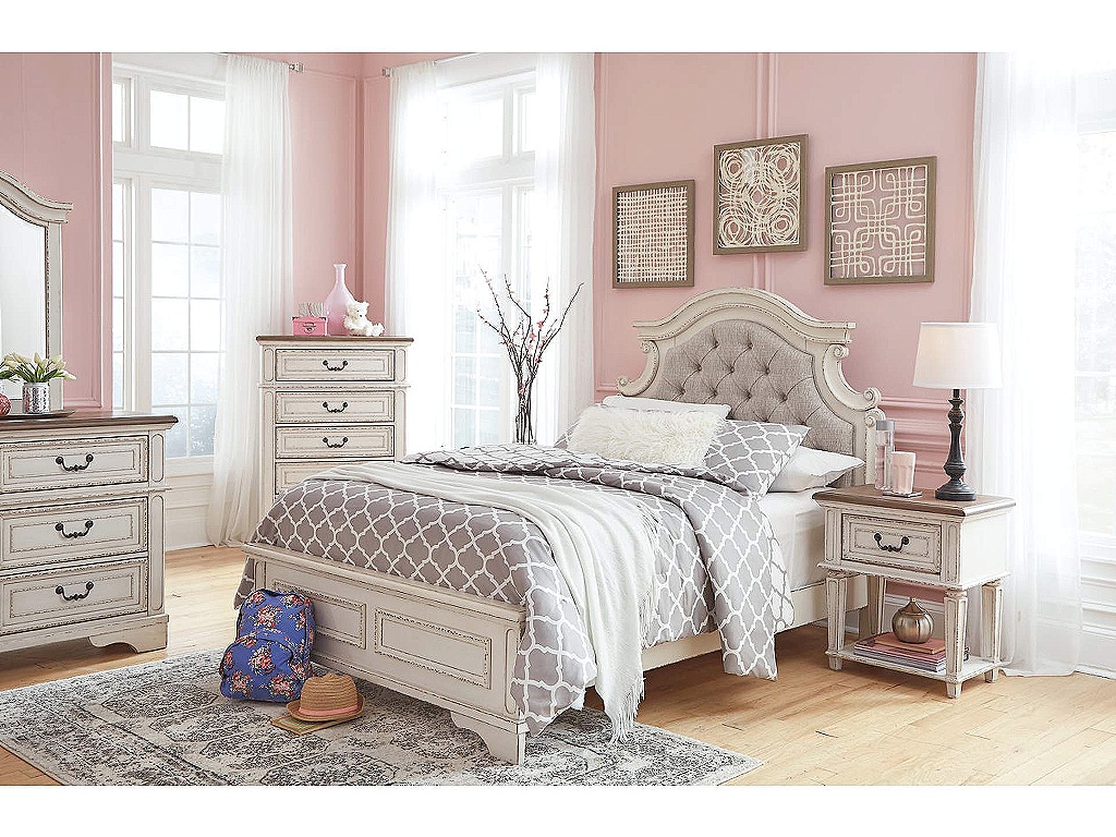 Realyn Full Panel Bed - image 8