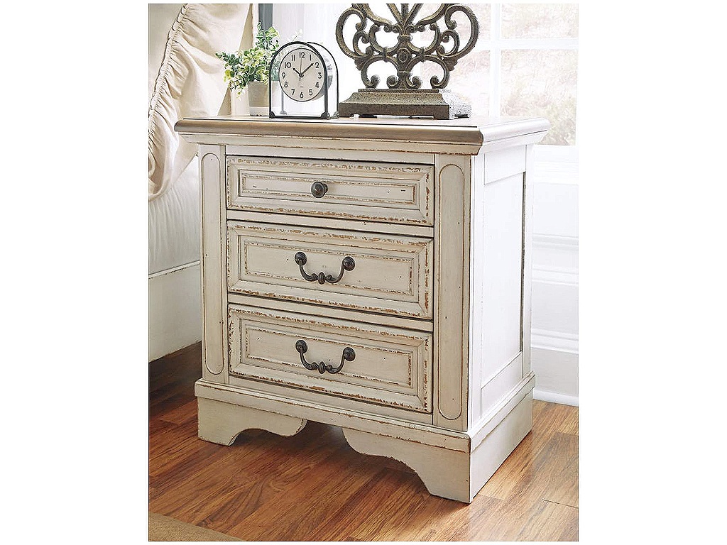 Realyn King Storage Bed, Dresser, Chest and 2 Nightstands - image 18