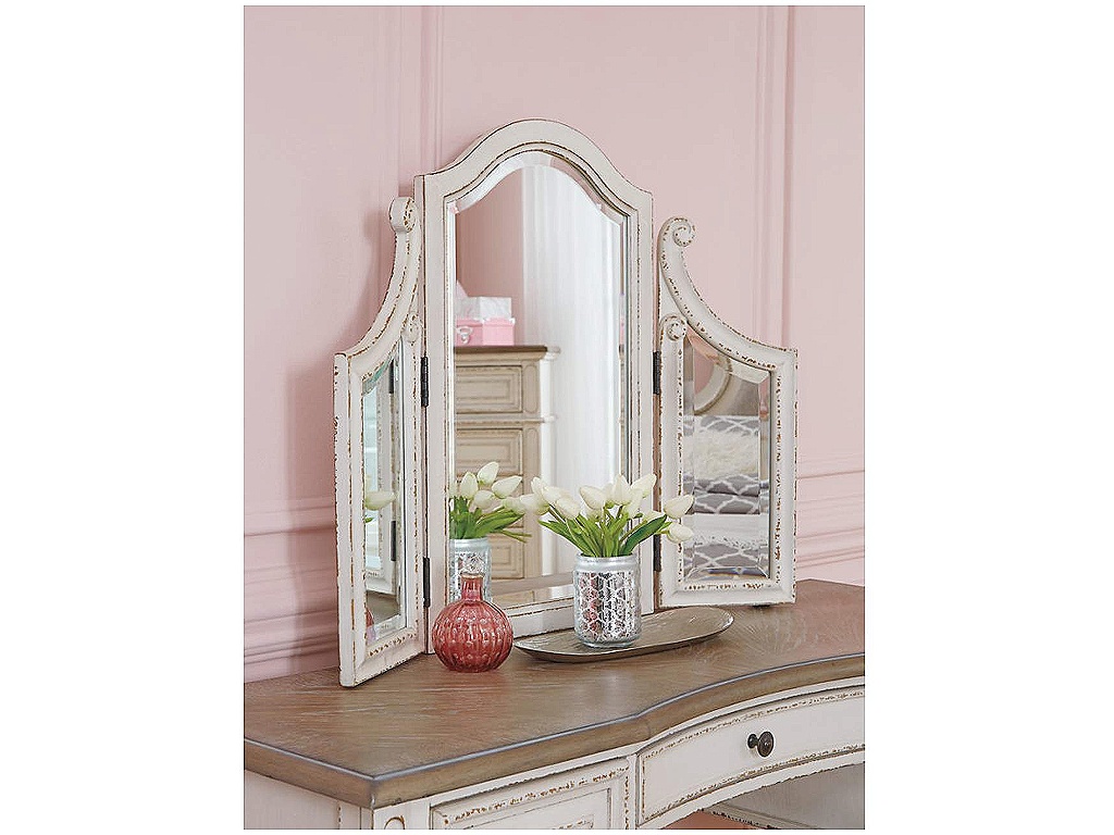 Realyn King Panel Bed, Dresser, Mirror, Chest, Vanity and Nightstand - image 19