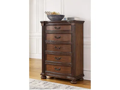 Lavinton Chest of Drawers
