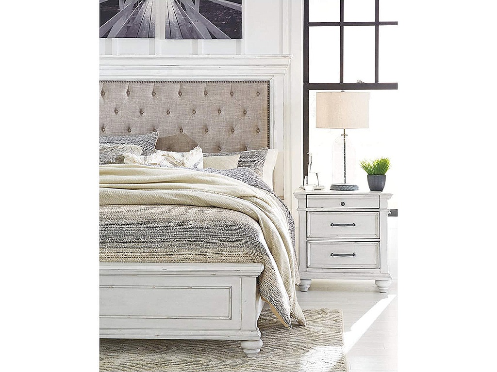 Kanwyn King Panel Bed - image 12