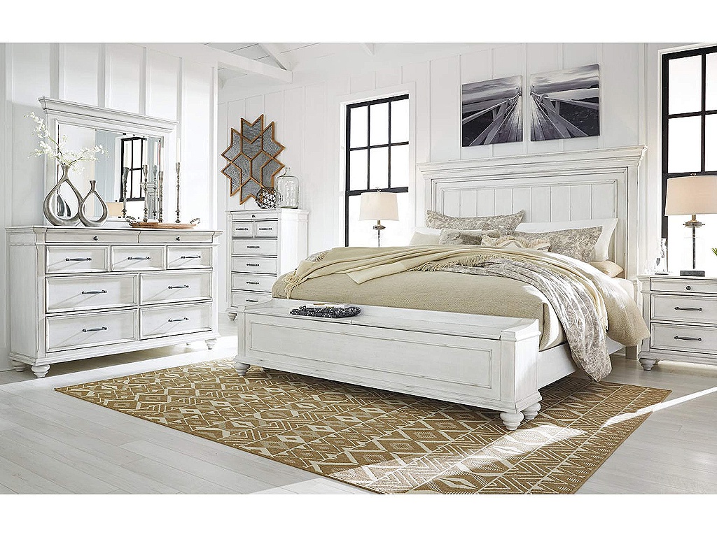 Kanwyn King Panel Bed with Storage Bench - image 9