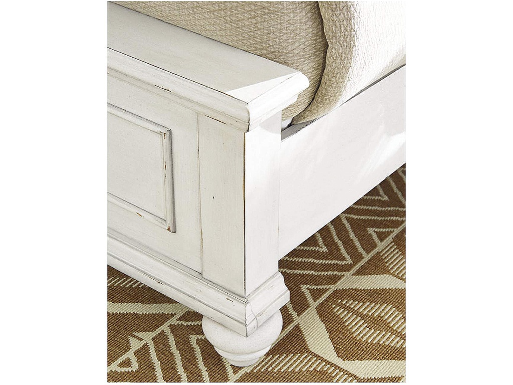 Kanwyn California King Panel Bed - image 4
