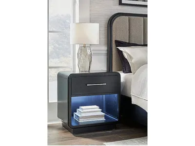 Rowanbeck Nightstand