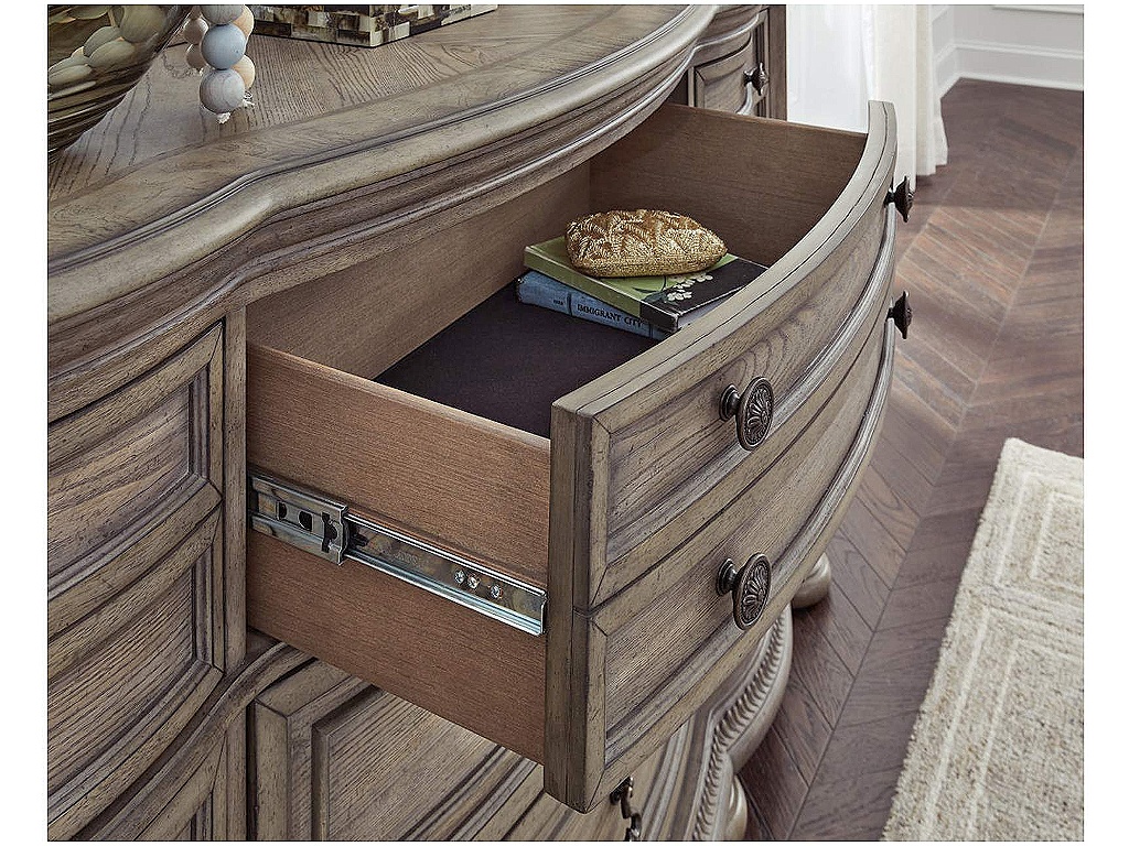 Ardenfield Dresser - image 5