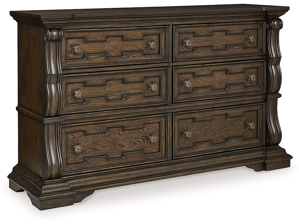 Maylee Dresser - main image