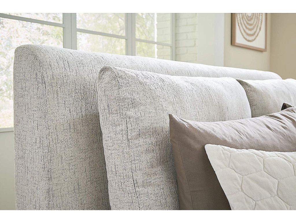 Cabalynn California King Upholstered Bed, Dresser and Mirror - image 16