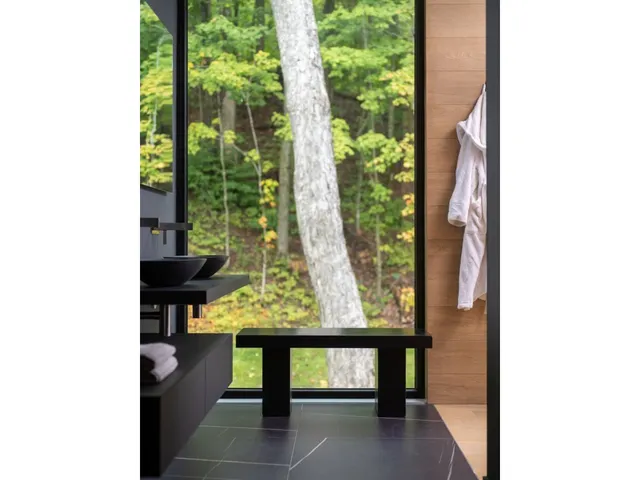 Bench 5054 - Alternative View