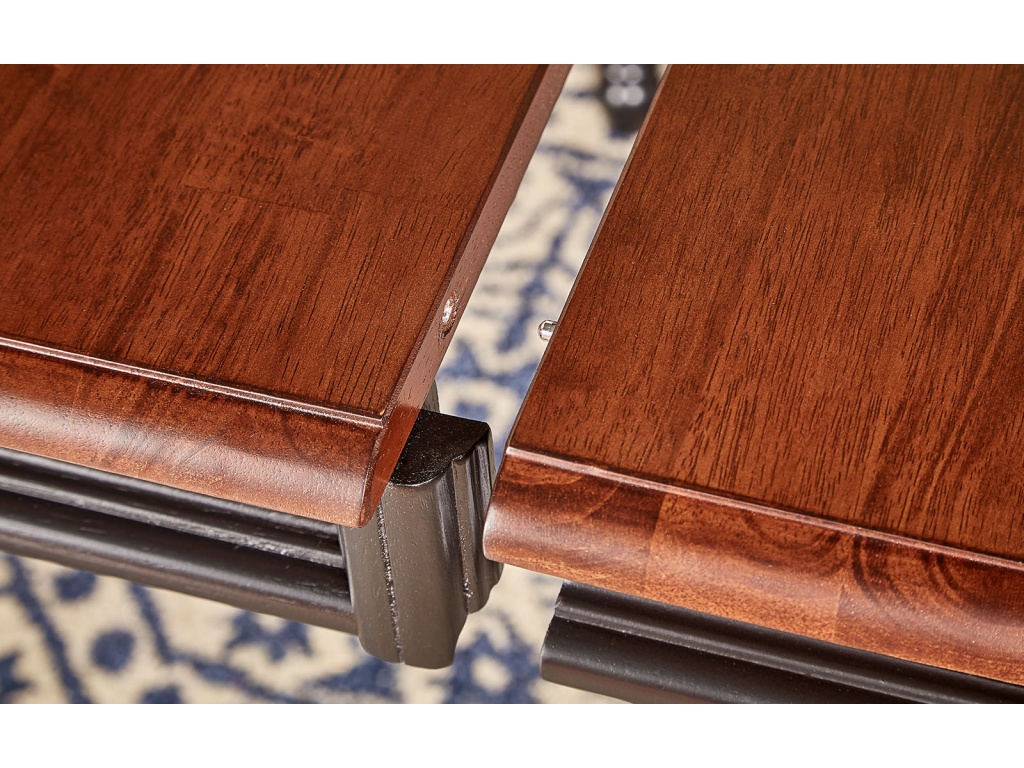 Extending Leg Table - image 5
