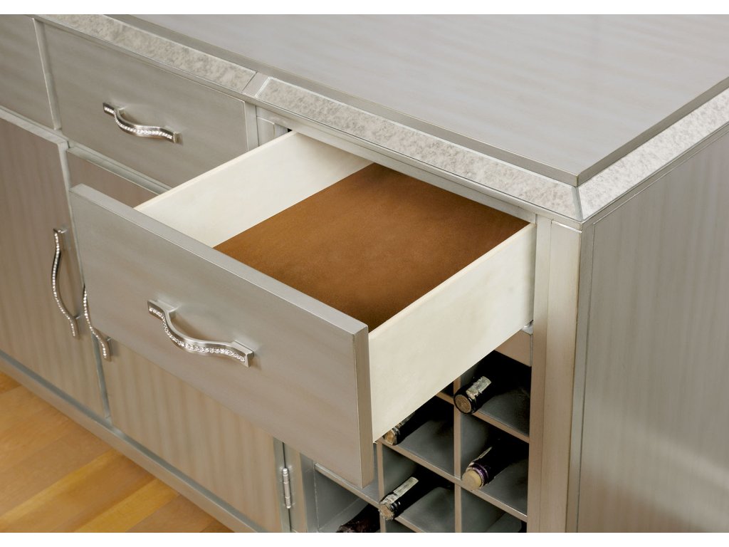 Server - image 1