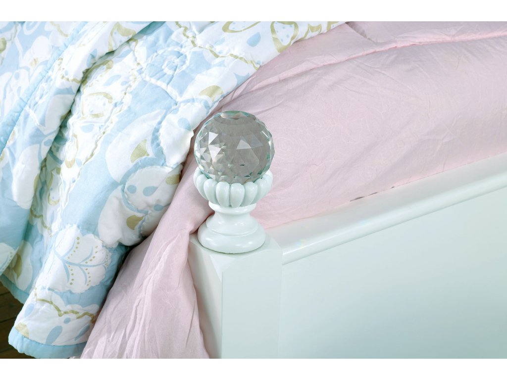 Full Bed - image 3