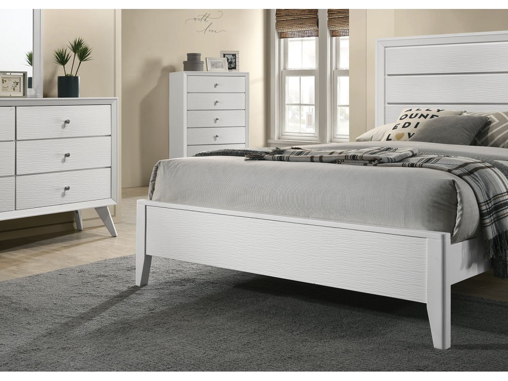 E.King Bed - image 2