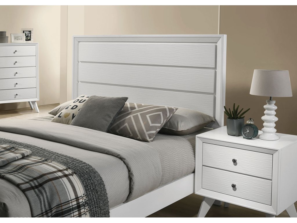 E.King Bed - image 3