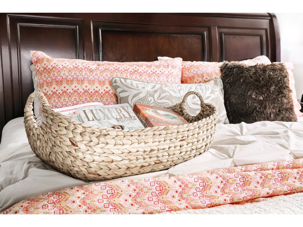 Queen Bed - image 2