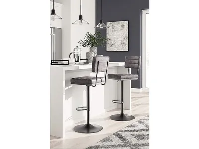 Strumford Bar Height Bar Stool (Set of 2)
