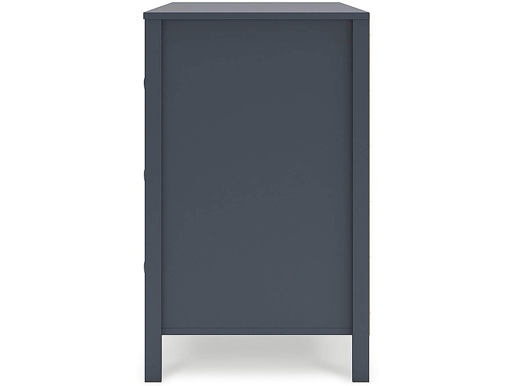 Simmenfort Dresser - image 6