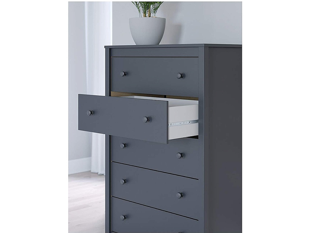 Simmenfort Chest of Drawers - image 9