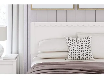 Hallityn Full Panel Headboard - Alternative View