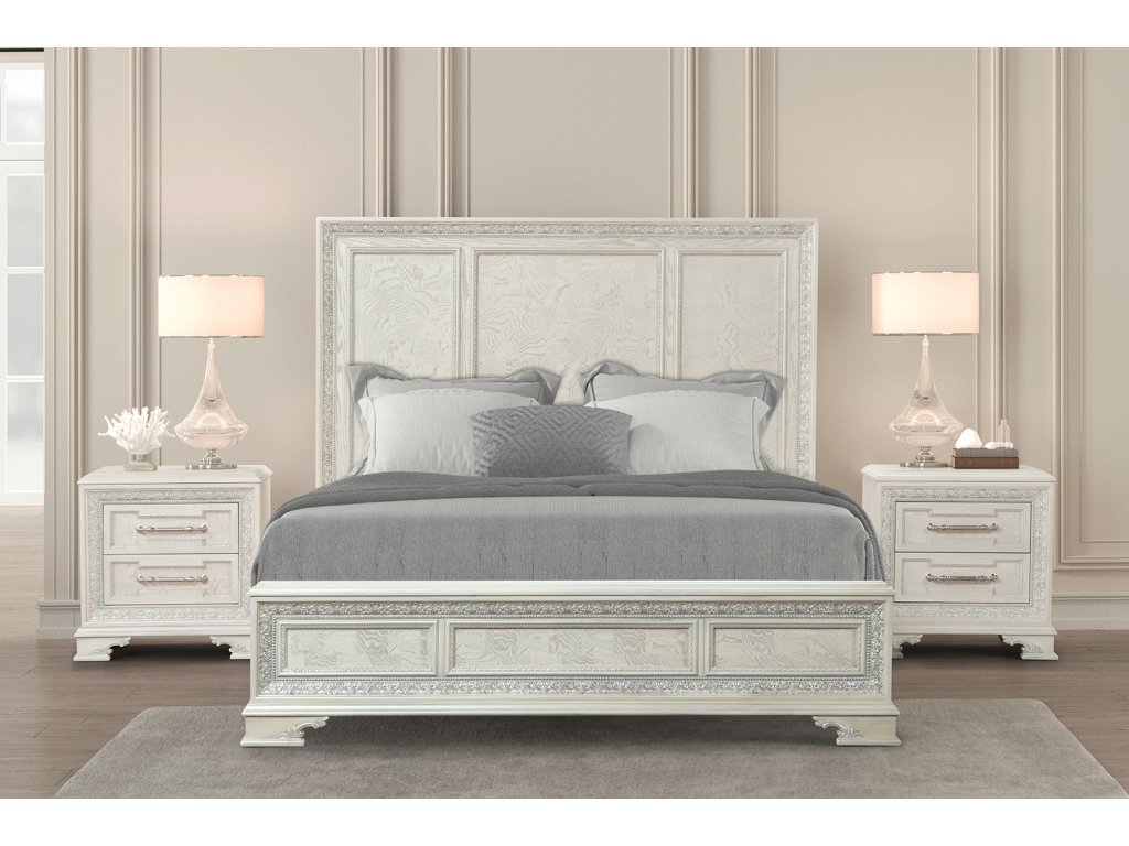 Queen Panel Bed, Creamy White - image 1