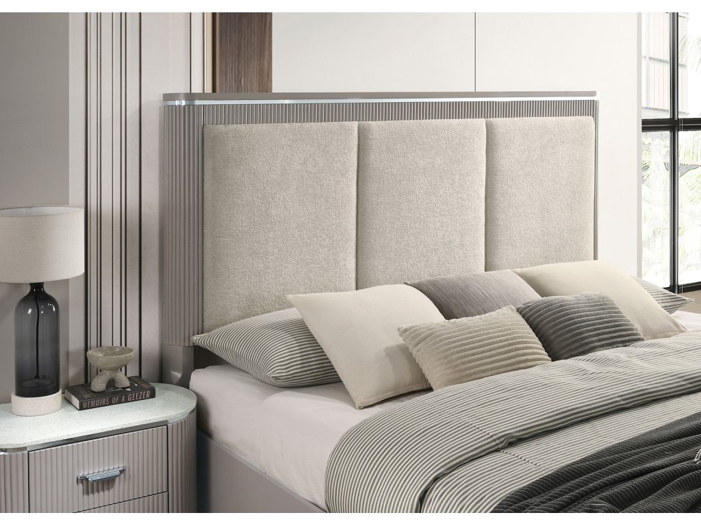 4 Pc. Queen Bedroom Set - image 1