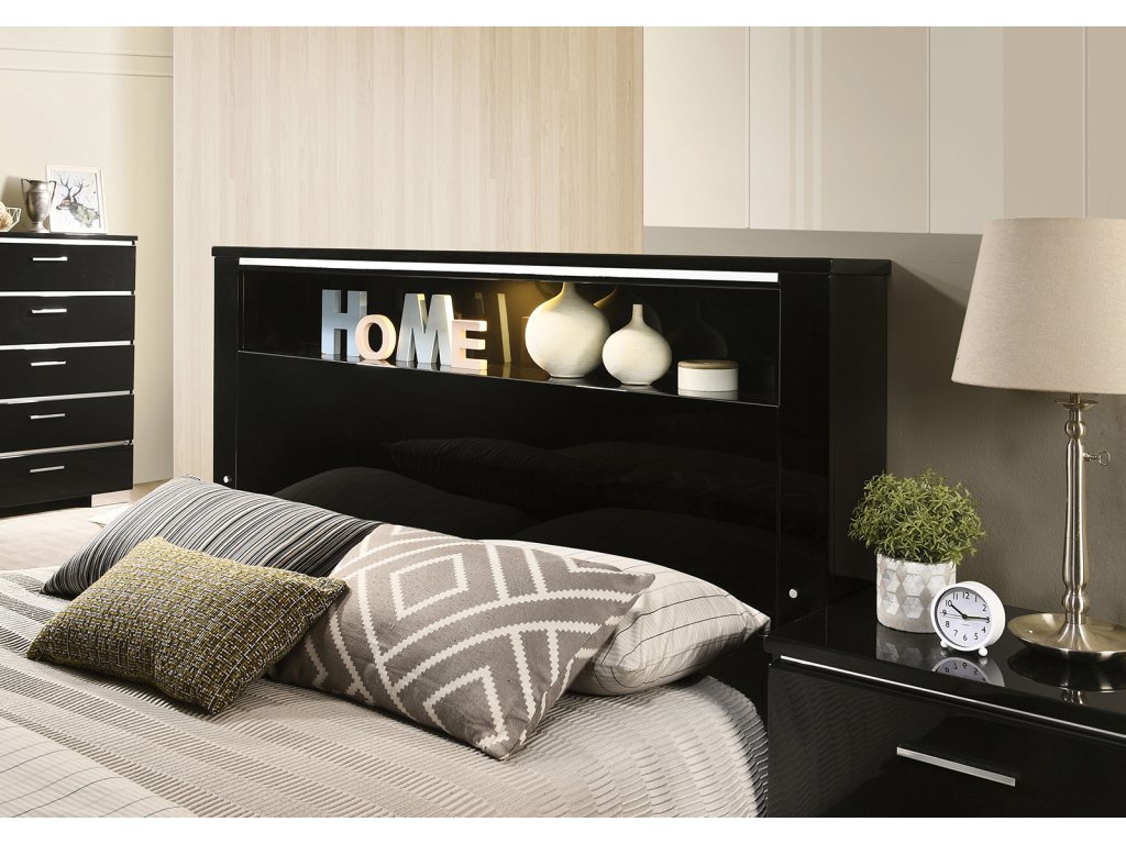 4 Pc. Queen Bedroom Set - image 1