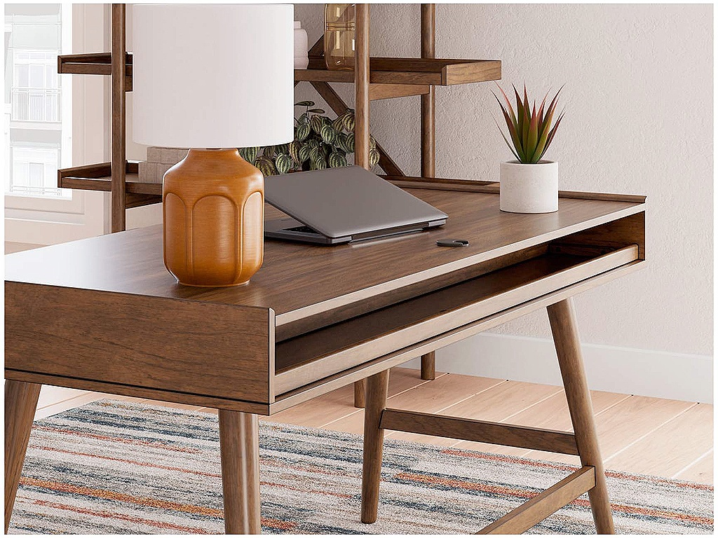 Lyncott 60" Home Office Desk - image 10