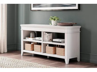 Kanwyn Credenza