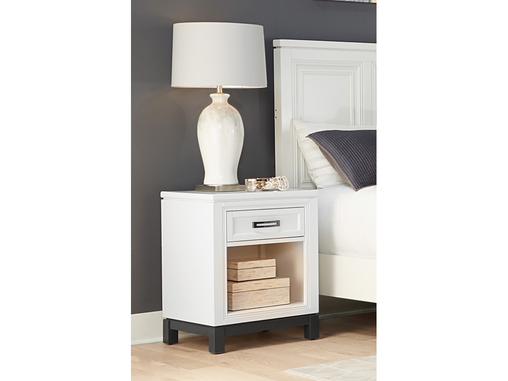 Nightstands - image 1