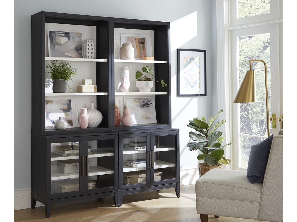 Pier Hutch - image 1