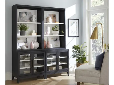 Pier Hutch