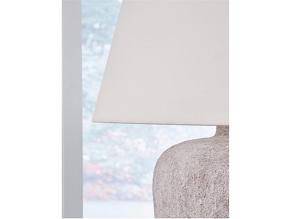 Danry Table Lamp - image 2