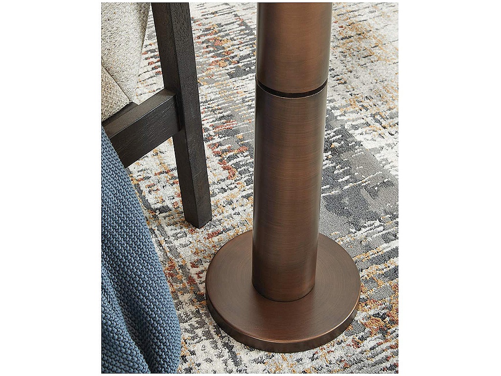 Wendfield Floor Lamp - image 3